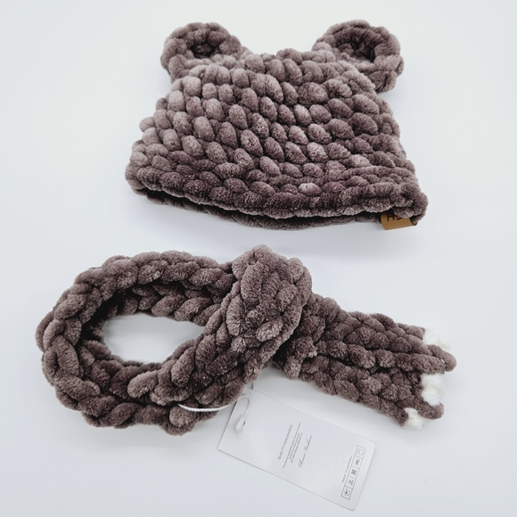 NEW TREND | soft chunky knit baby scarf & ear hat - Picture 3 of 4
